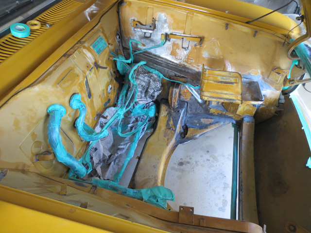 エンジンルーム内塗装