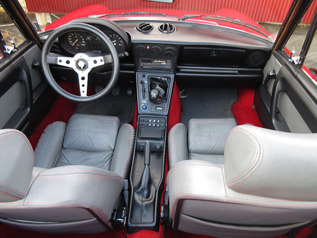 アルファロメオ スパイダー クワドリフォリオ