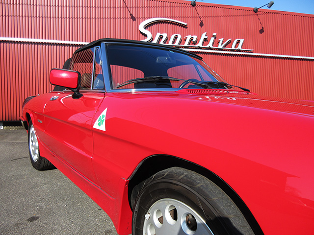 アルファロメオ スパイダー クワドリフォリオ