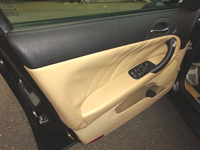 後期型 アルファ 147 2.0 TS 5ドア(5MT/左ハンドル)