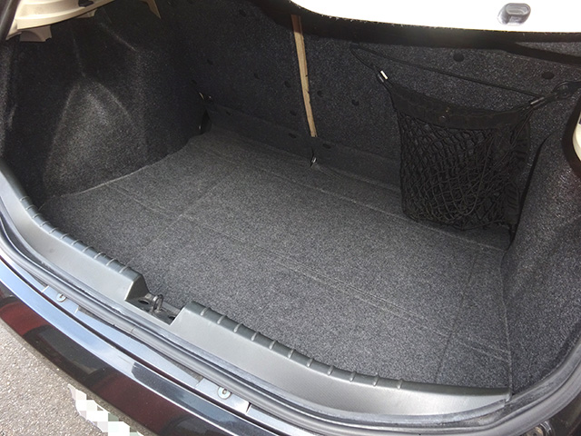 後期型 アルファ 147 2.0 TS 5ドア(5MT/左ハンドル)