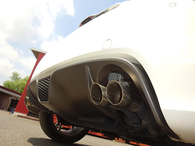 アバルト595コンペティツィオーネ(右ハンドル/5MT)