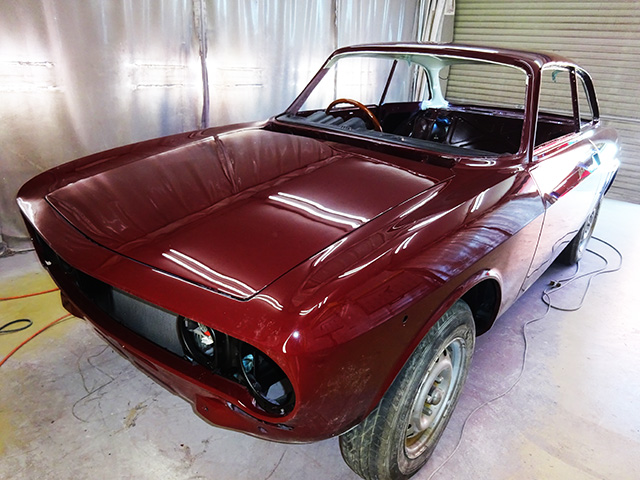 アルファロメオ2000GTV(正規物/右ハンドル)