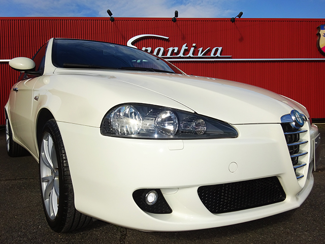 アルファ147TI 2.0ツインスパーク(5速MT/左ハンドル)