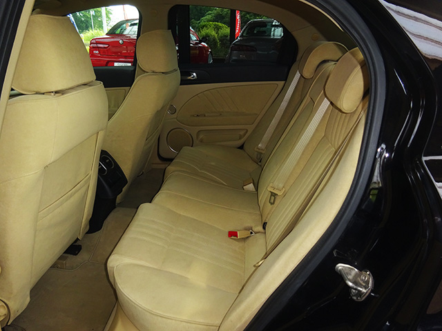 アルファ159 1.9 JTDm 16V Q-Tronic