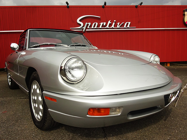 アルファロメオ スパイダーベローチェ(シリーズ4/3AT)