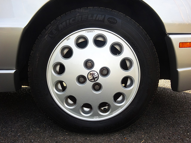 アルファロメオ スパイダーベローチェ(シリーズ4/3AT)