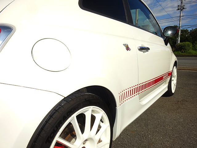 ワンオーナー アバルト500 esseesse(左ハンドル/5速MT)