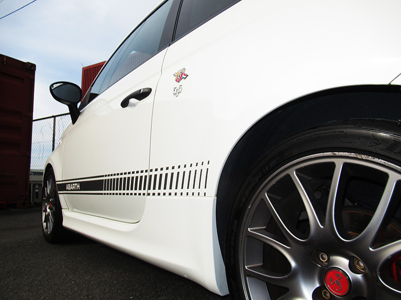 アバルト595コンペティツィオーネ(左ハンドル/5速MT)