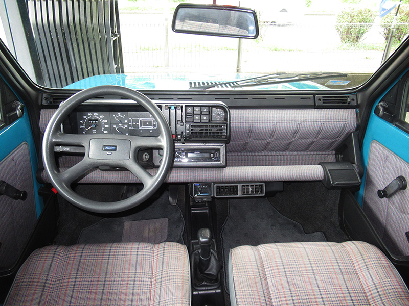 フィアット パンダスーパー(メタルトップ/5MT)