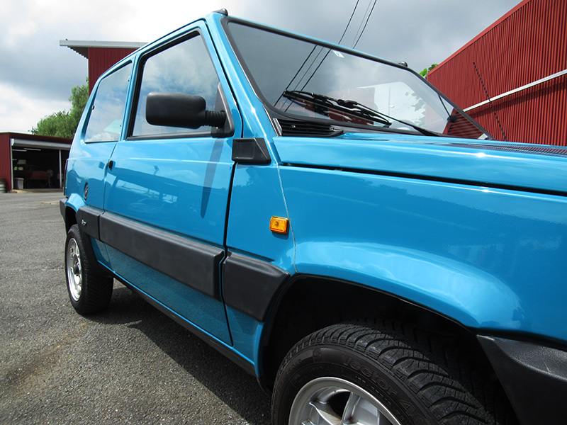 フィアット パンダスーパー(メタルトップ/5MT)