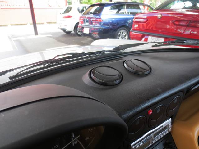 アルファ スパイダー ヴェローチェ ソフトトップ交換済み