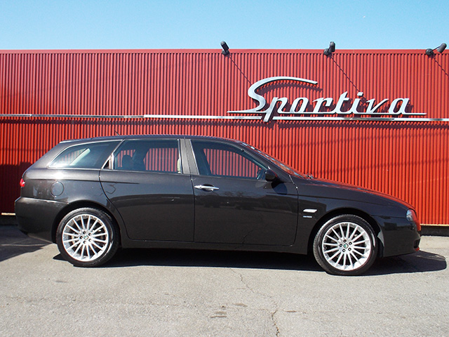 アルファロメオ156スポーツワゴン2.5V6Qシステム