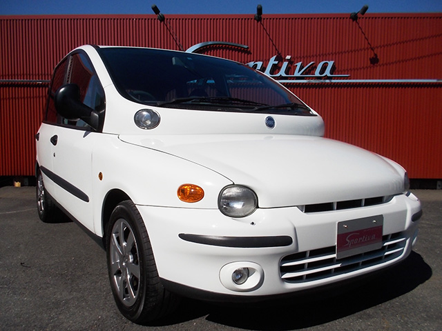 フィアット 前期型ムルティプラELX