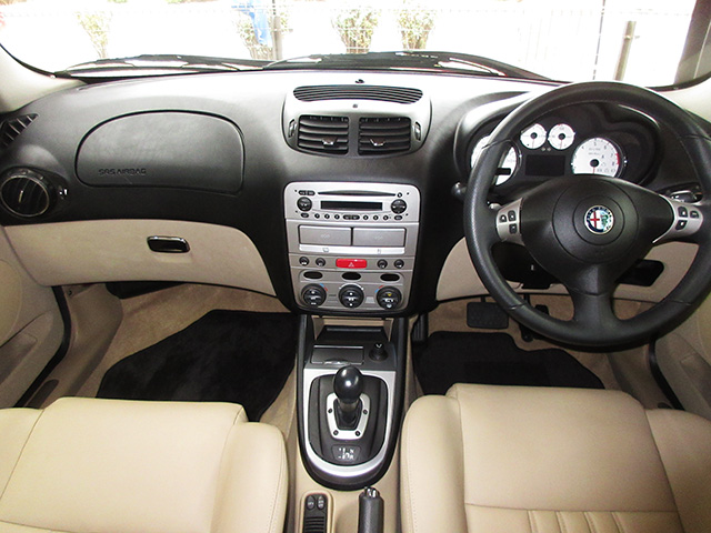 後期型アルファ147 2.0 TS セレスピード