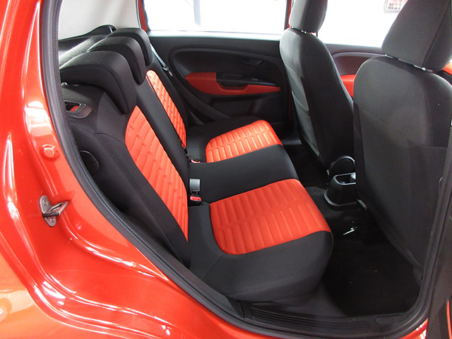 フィアット グランデプント 1.4 デュアロジック ギガ