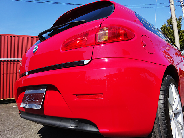 後期型アルファ147TI 2.0 TS (3ドア/5速MT)