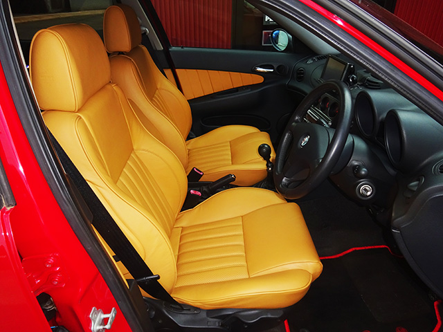 前期型最終アルファ156 2.5 V6 6速マニュアル