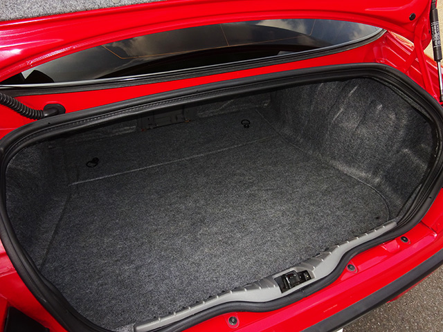 前期型最終アルファ156 2.5 V6 6速マニュアル