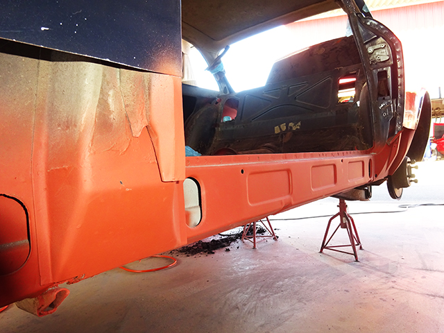 アルファロメオ 2000 GTV(正規物/LHD)レストア渡し