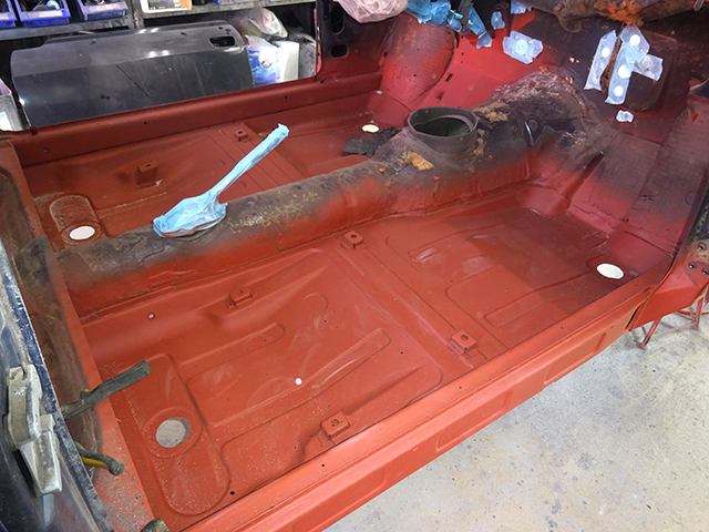 アルファロメオ 2000 GTV(正規物/LHD)レストア渡し