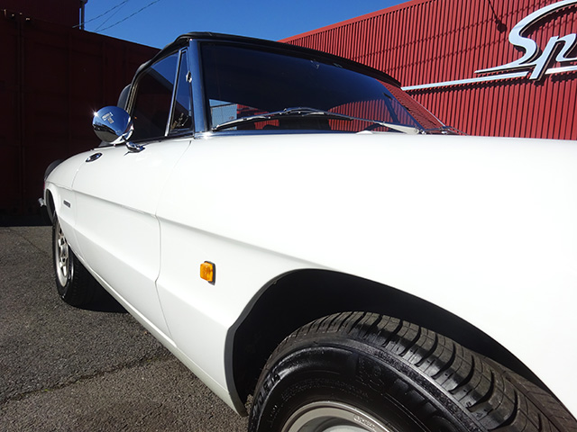 アルファロメオ スパイダー2.0(キャブ後期型/シリーズ3)