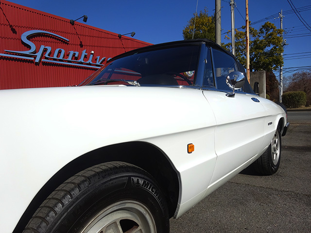 アルファロメオ スパイダー2.0(キャブ後期型/シリーズ3)