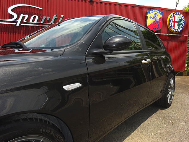 後期型 アルファ 147 2.0 TS 5ドア(5MT/左ハンドル)