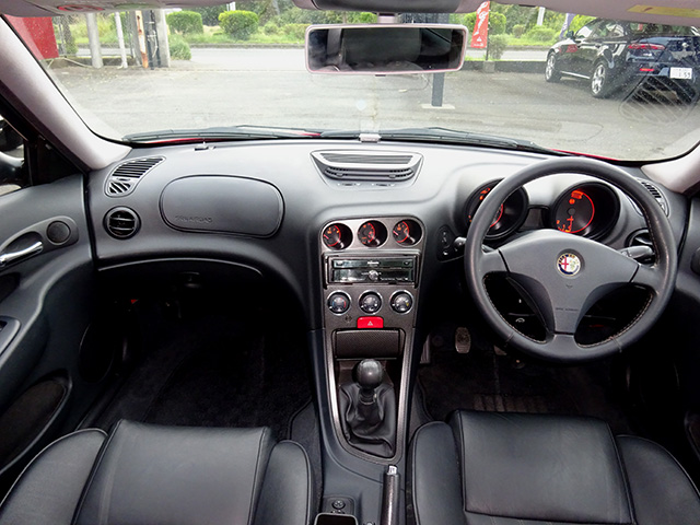 アルファ 156 2.5 V6 24V (6速MT/最初期モデル)