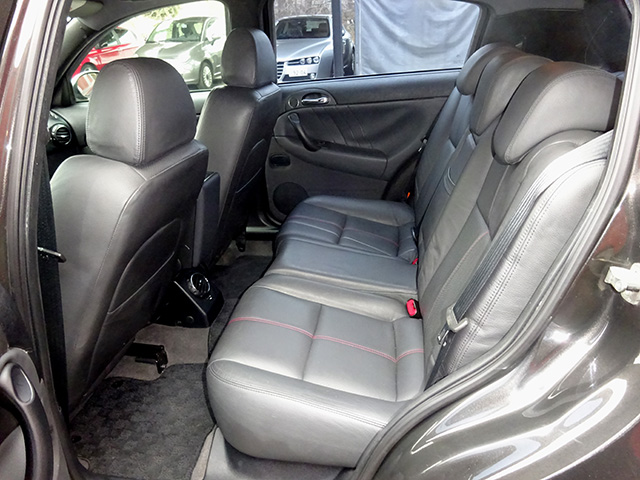 後期型アルファ147 TI 2.0 TS (左ハンドル/5MT)