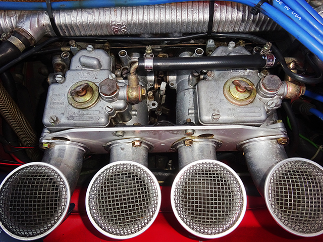 アルファ スパイダー 1.6 キャブモデル(シリーズ3/本国カタログモデル)