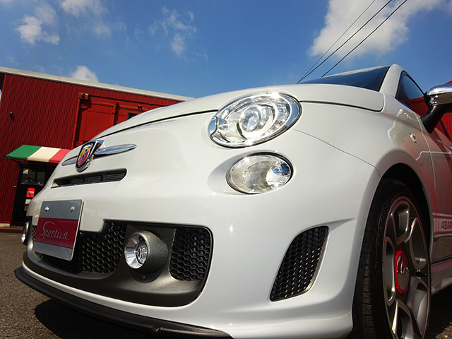 アバルト595コンペティツィオーネ(左ハンドル/5MT)