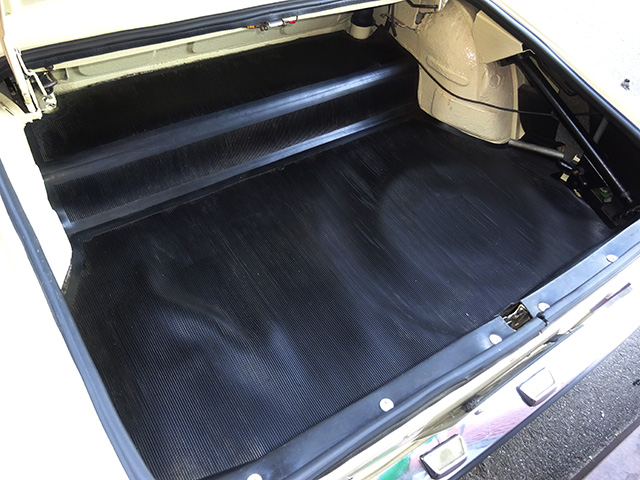 アルファロメオ スパイダー 1300 ジュニア