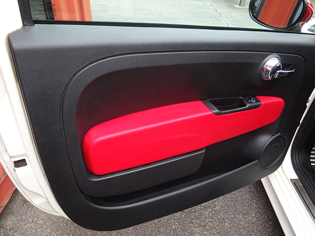 ワンオーナー アバルト500 esseesse(左ハンドル/5速MT)