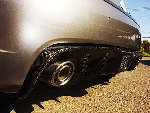 ワンオーナー アバルト595ツーリズモ(右ハンドル/5速MTシーケンシャル)