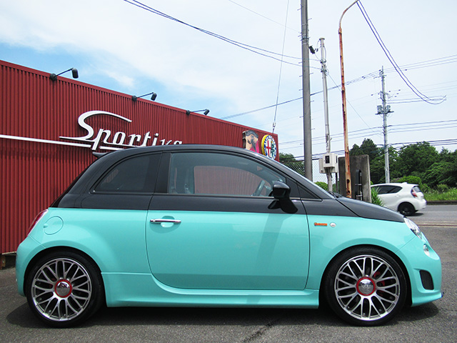 アバルト595C ツーリズモ (オリジナルコンビネーションカラーボディー)