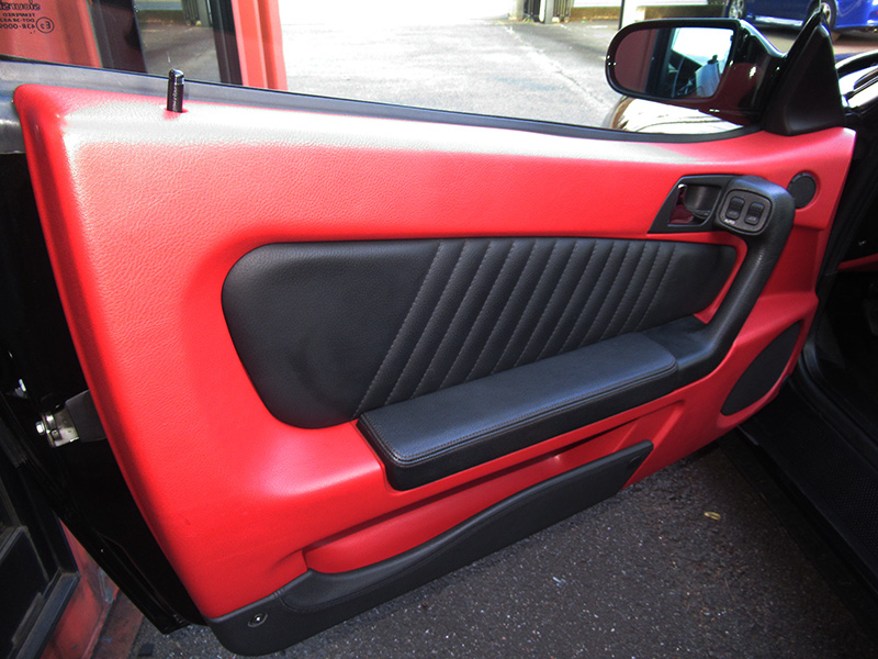 最終型 アルファ GTV 3.2 V6 24V(左ハンドル/6MT)