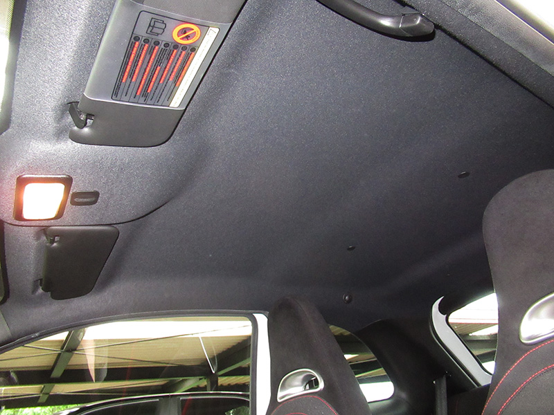 アバルト500(5速MT/イギリス並行車)