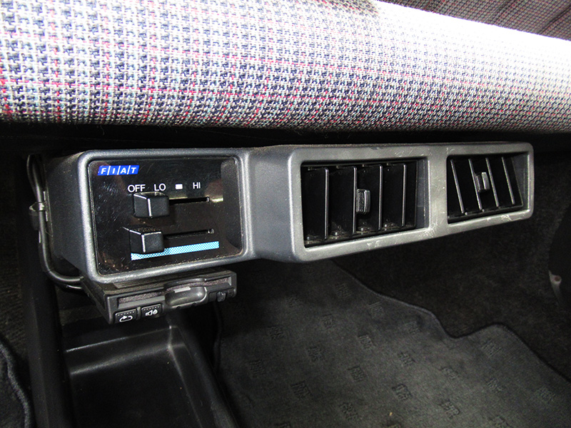 フィアット パンダスーパー(メタルトップ/5MT)