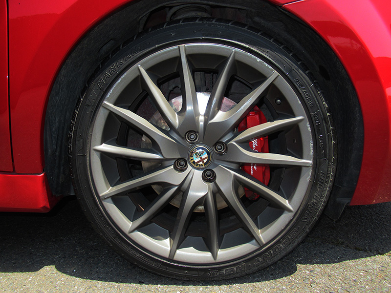 アルファ MITO QV SBKリミテッドエディション(LHD/6MT)