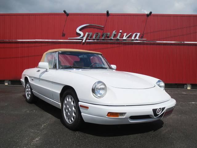 アルファ スパイダー ヴェローチェ ソフトトップ交換済み