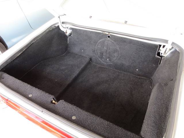 アルファ スパイダー ヴェローチェ ソフトトップ交換済み