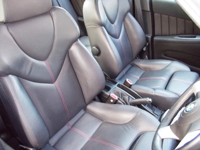 アルファロメオ156 TI 2.0 JTS セレスピード