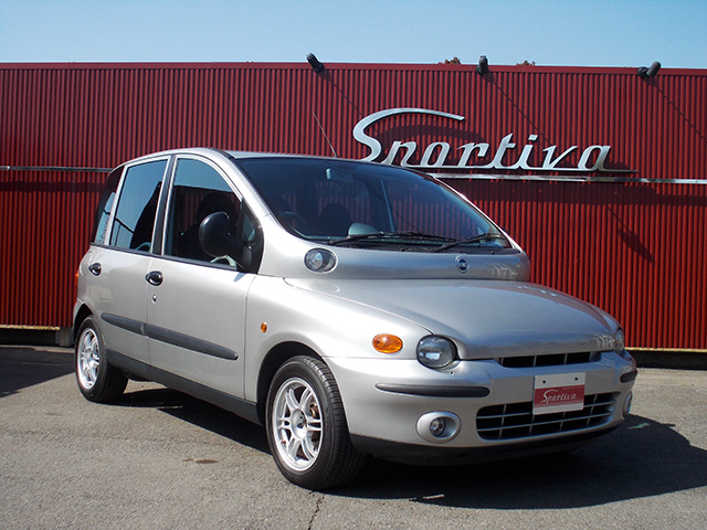 フィアット 前期型ムルティプラ ELX