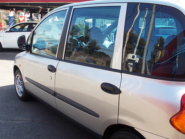 フィアット 前期型ムルティプラ ELX