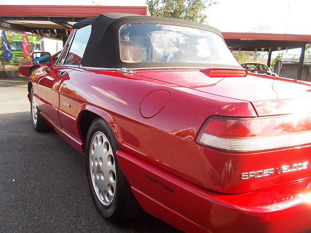 アルファロメオ　スパイダーベローチェ(シリーズ4)