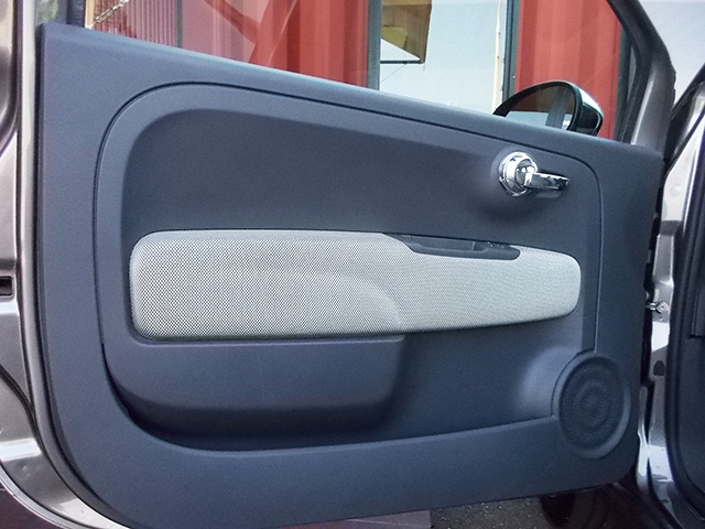 フィアット  500 1.2 ラウンジ (左ハンドル/5MT)