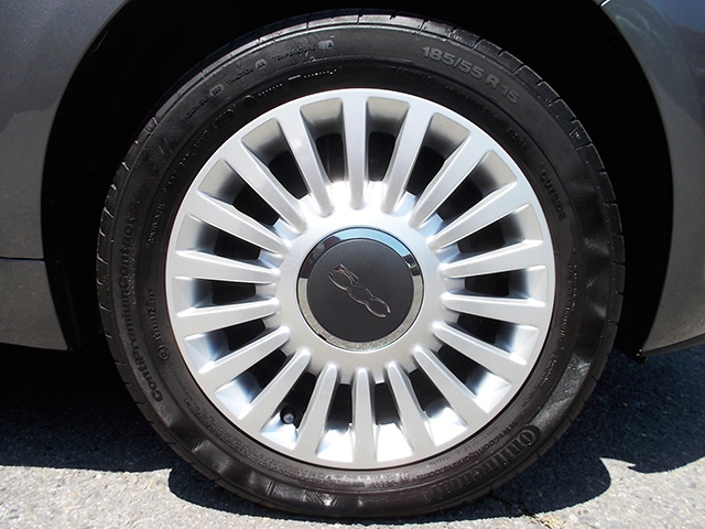 フィアット  500 1.2 ラウンジ (左ハンドル/5MT)