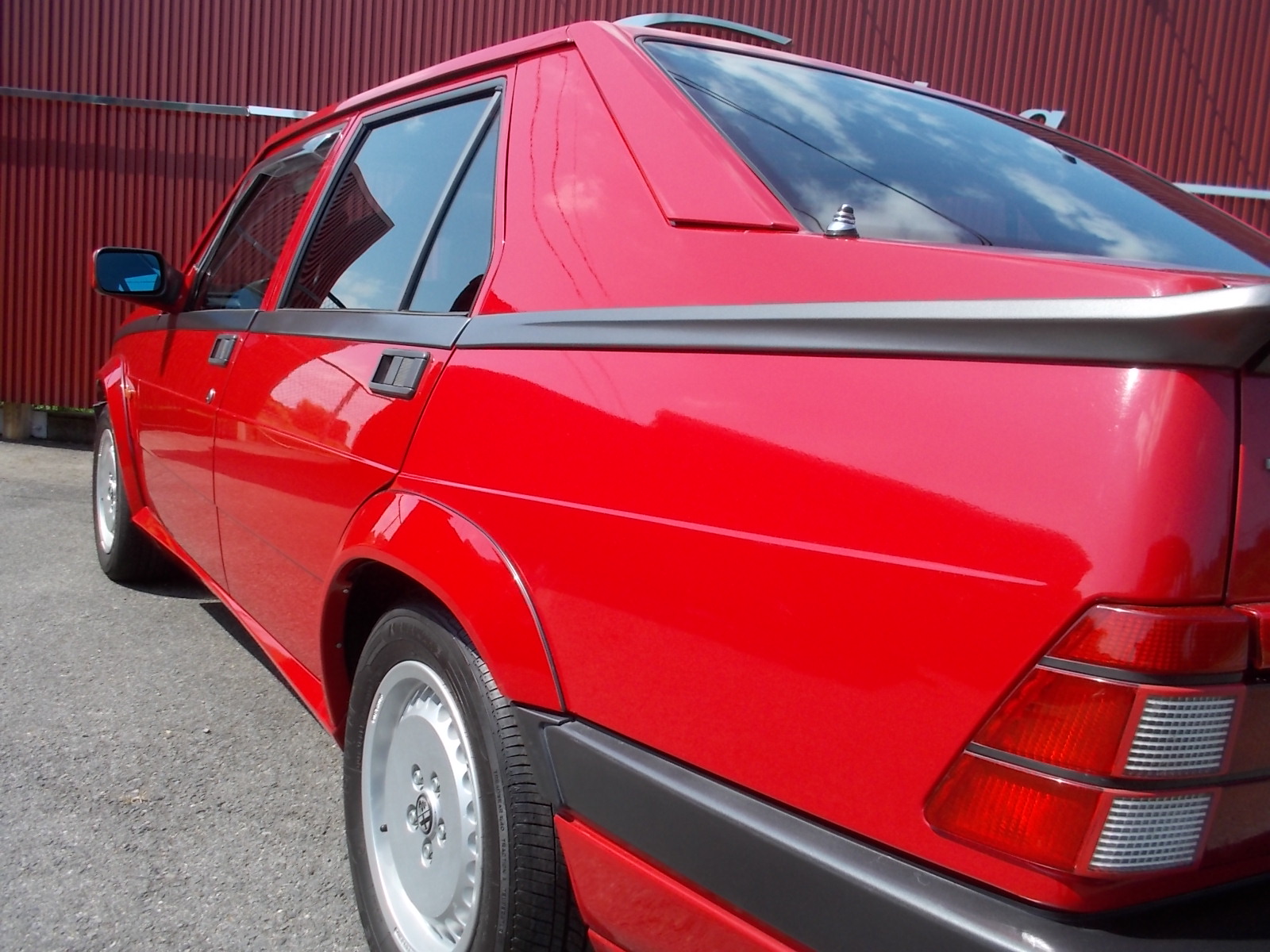 アルファロメオ75ツインスパーク