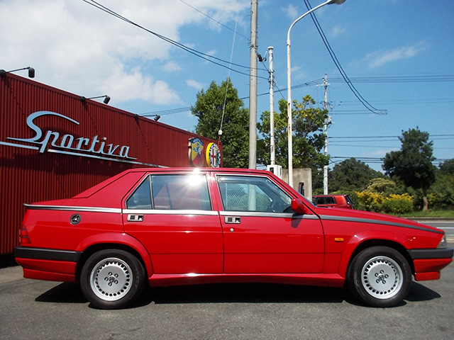 アルファロメオ75ツインスパーク